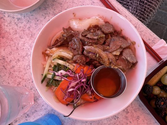 Pho Lien by null