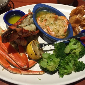 Red Lobster - Seafood Near Me - Thornhill, Ontario