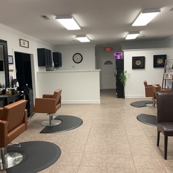 Blown Away Salon - Hair Salons Near Me - Arab, Alabama Blown Away Salon - Hair Salons Near Me - Arab, Alabama