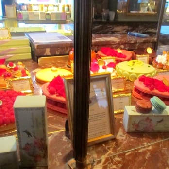 Ladurée - Pastries in the case - Macarons Near Me - Paris, 75 Ladurée - Pastries in the case - Macarons Near Me - Paris, 75