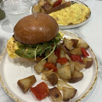 Luua Caffe - Breakfast sandwich - Breakfast & Brunch Near Me - Inglewood, California Luua Caffe - Breakfast sandwich - Breakfast & Brunch Near Me - Inglewood, California