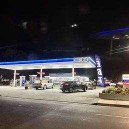 Exterior photo of Mobil - Gilroy, California Exterior photo of Mobil - Gilroy, California