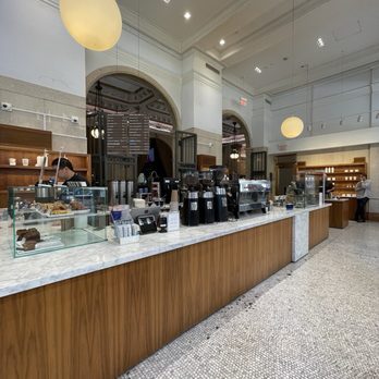 Blue Bottle Coffee - Sansome - Counter - Coffee & Tea Near Me - San Francisco, California