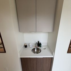 Ala Din - New office: Quick access wash sink near dental rooms