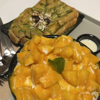 Sul & Beans - Mango Bingsoo & Matcha Toast - Desserts Near Me - Irvine, California Sul & Beans - Mango Bingsoo & Matcha Toast - Desserts Near Me - Irvine, California