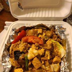 Erawan Thai Cuisine - Pad Ke-mow, with tofu