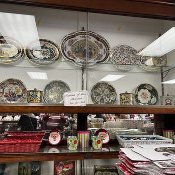 Muth's Candy - Candy Stores Near Me - Louisville, Kentucky