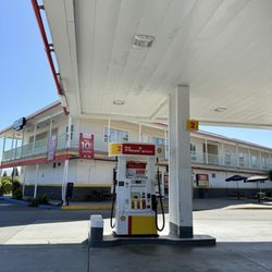 Shell - Outside