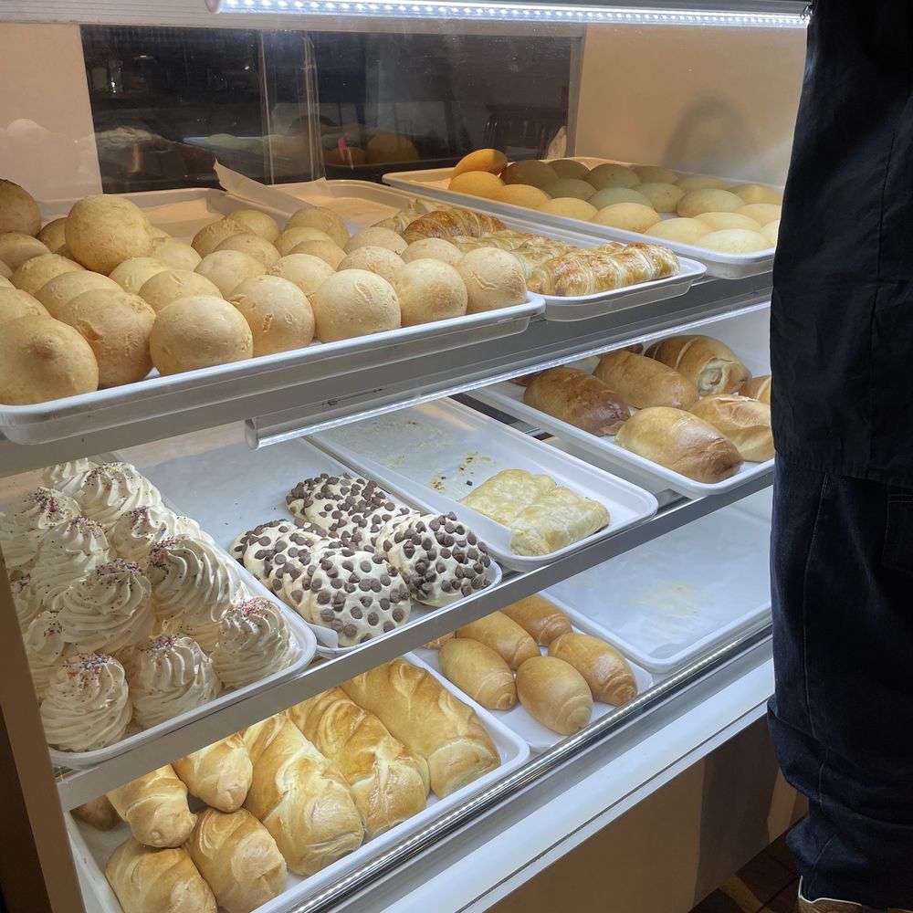 Gran Colombia Restaurante - Pastries - Colombian Near Me - Houston, Texas