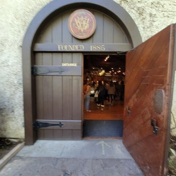 V Sattui Winery - Wineries Near Me - Saint Helena, California V Sattui Winery - Wineries Near Me - Saint Helena, California