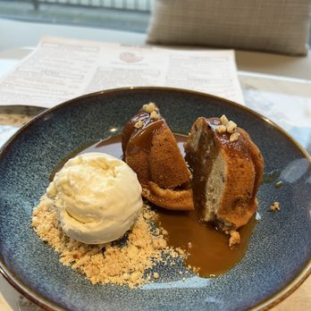 Garcon De Donburi - Sticky date pudding (this one is so so) - French Near Me - Olympia, Washington Garcon De Donburi - Sticky date pudding (this one is so so) - French Near Me - Olympia, Washington
