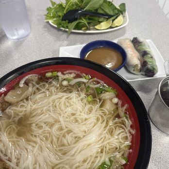 Saigon Bay - Pho Bo Vien - Vietnamese Near Me - Tampa, Florida