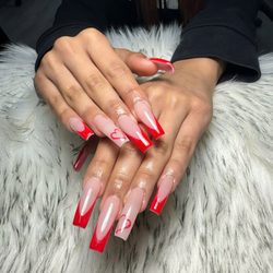 Paris Nails and Spa - Acrylic nails.