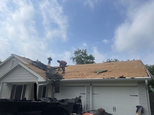 R Cooper Roofing & Siding Logo