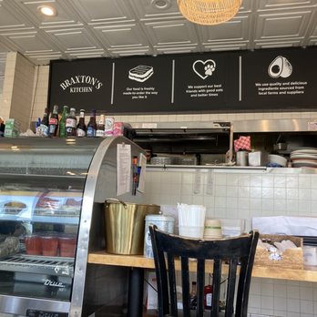 Braxton's Kitchen - Interior 2 - Breakfast & Brunch Near Me - Camarillo, California