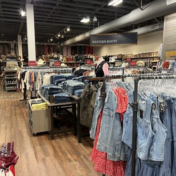 Boot Barn - Inside bootbarn - Shoe Stores Near Me - Fife, Washington Boot Barn - Inside bootbarn - Shoe Stores Near Me - Fife, Washington