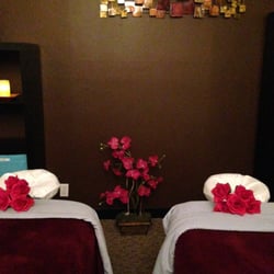 Couples Room- Massage Side by Side with your Loved One