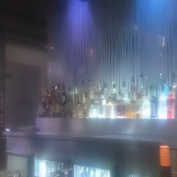 Holdfast Hotel - The Bar - Restaurants Near Me - Glenelg, SA