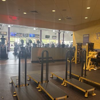Planet Fitness - Gyms Near Me - Miami, Florida