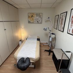 Wuxia Integrative Medicine - Room