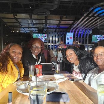 Yard House - New American Near Me - Concord, California