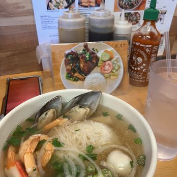 Viet Kitchen - Pho P.6 - Seafood Pho - Vietnamese Near Me - Panorama City, California