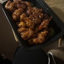 Red Fish Teriyaki Asian Express - General Tso Chicken
