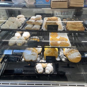 Taino's Bakery & Deli - Pastry case - Bakeries Near Me - Casselberry, Florida Taino's Bakery & Deli - Pastry case - Bakeries Near Me - Casselberry, Florida