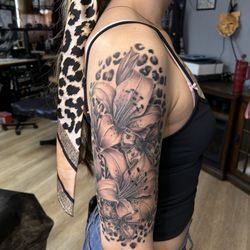 Most Wanted Tattoo And Body Piercings