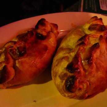 Lucky Baldwins Pub - meat pies - Pubs Near Me - Pasadena, California