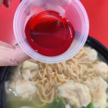 Kukui Cafe - Remember to ask for Red Vinegar - it adds a healthy kick to your meal! - Chinese Near Me - Honolulu, Hawaii