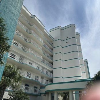 Discovery Beach Resort - Hotels Near Me - Cocoa Beach, Florida