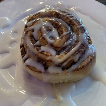 Sun Diner - Cinnamon Roll - Diners Near Me - Gatlinburg, Tennessee