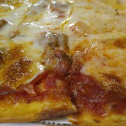 Double D's Pizza - Sausage pizza