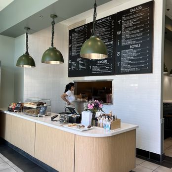 Twist Eatery - Menu and counter - Breakfast & Brunch Near Me - El Segundo, California