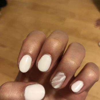 Arete Beauty Spa - Lines are not clean, looks like I did it myself, minus the marble obvvy. - Nail Salons Near Me - Flushing, New York Arete Beauty Spa - Lines are not clean, looks like I did it myself, minus the marble obvvy. - Nail Salons Near Me - Flushing, New York
