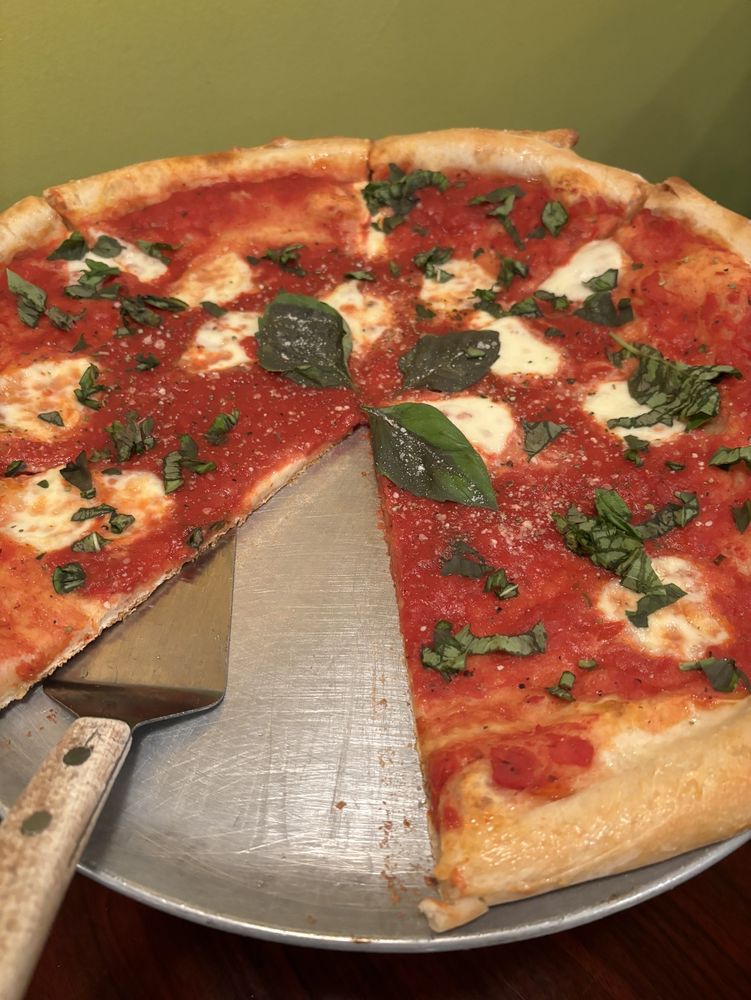 CASTIGLIA’S ITALIAN RESTAURANT AND PIZZERIA Updated November 2024