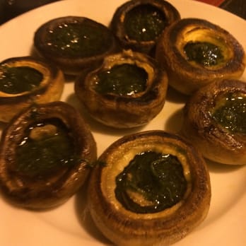 Taska Hogan La Coveta - Grilled mushrooms with parsley olive oil. Good but not worth the price. - Arroceria / Paella Near Me - Valencia, V