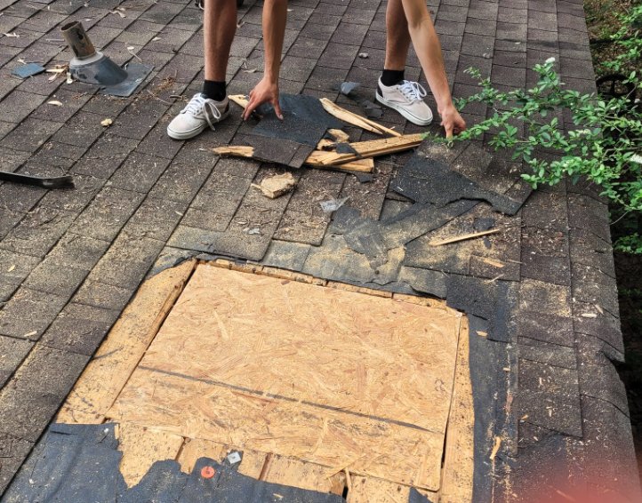 Slide of Womack's Roof Repairs