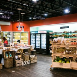 Locals Food Hub & Pizza Pub - Local Grocery!