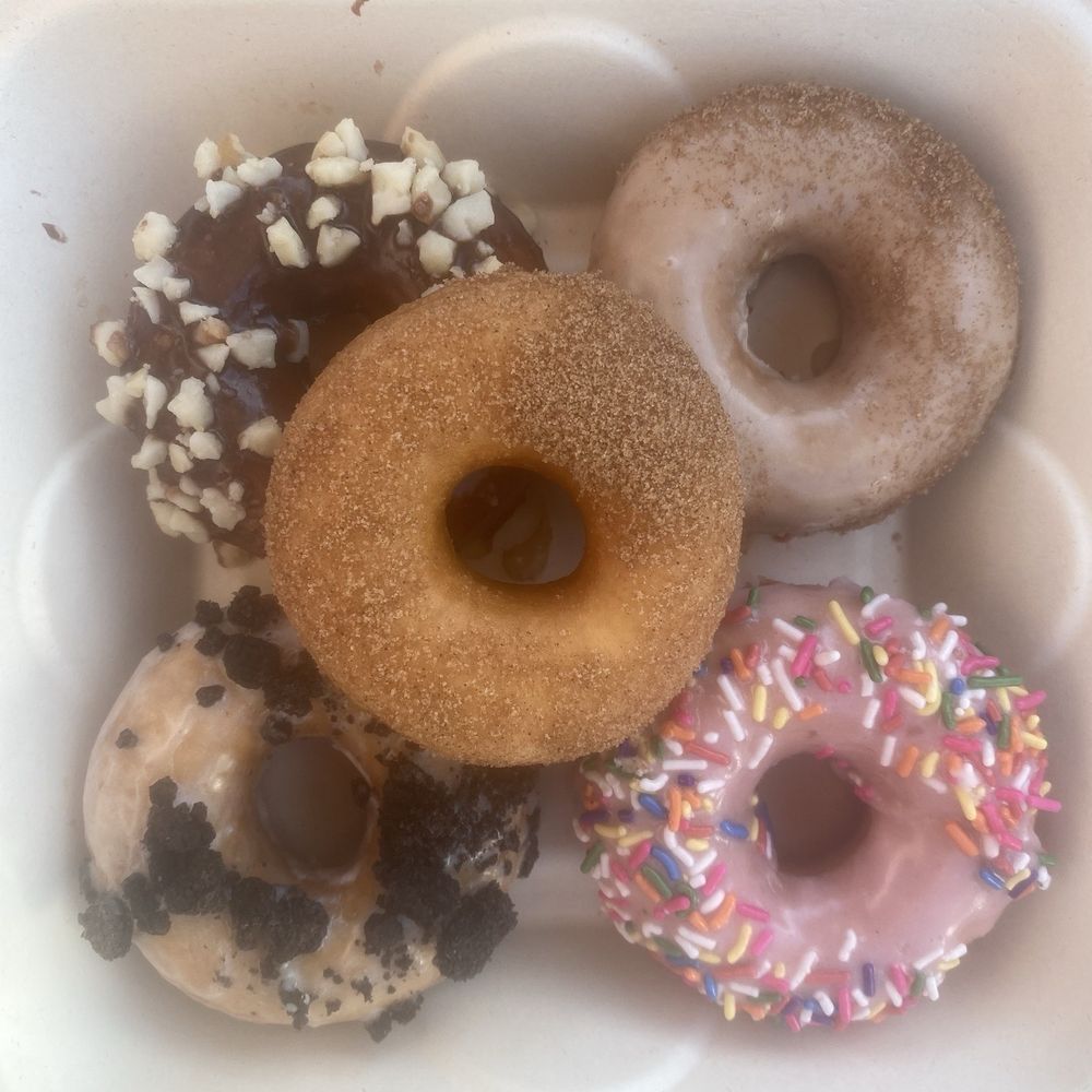 Maui Ono Donuts - The best freshest yummiest donuts - Donuts Near Me - Kihei, Hawaii Maui Ono Donuts - The best freshest yummiest donuts - Donuts Near Me - Kihei, Hawaii