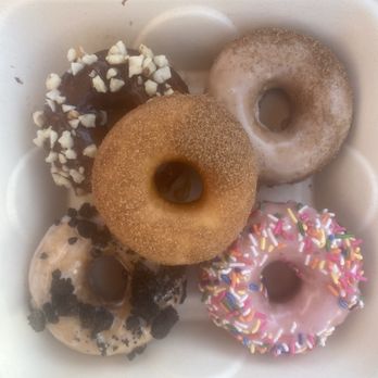 Maui Ono Donuts - The best freshest yummiest donuts - Donuts Near Me - Kihei, Hawaii Maui Ono Donuts - The best freshest yummiest donuts - Donuts Near Me - Kihei, Hawaii
