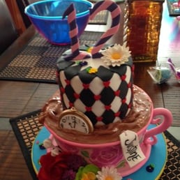 Alice In Wonderland Cake for my daughter's 12th bday. Alice In Wonderland Cake for my daughter's 12th bday.