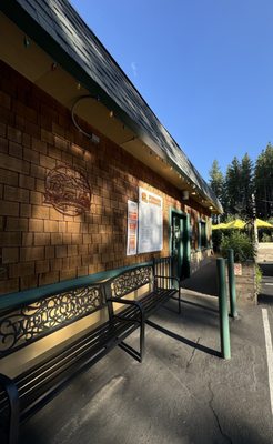Burger Lounge by null