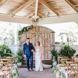 Lady Jean Ranch - Covered ceremony site
