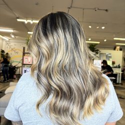 HI-Lites Salon