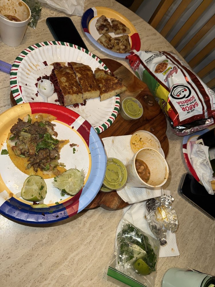 Food from Tacos El Guero