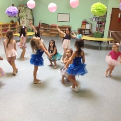 Pacific Academy of Dance - One of our offsite classes at Mar Vista Montessori