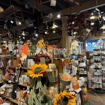 Cracker Barrel Old Country Store - Country store - Breakfast & Brunch Near Me - Traverse City, Michigan Cracker Barrel Old Country Store - Country store - Breakfast & Brunch Near Me - Traverse City, Michigan