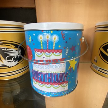 Pop Pop Hurray - Pop Pop Hurray: custom tins - Popcorn Shops Near Me - Ferguson, Missouri